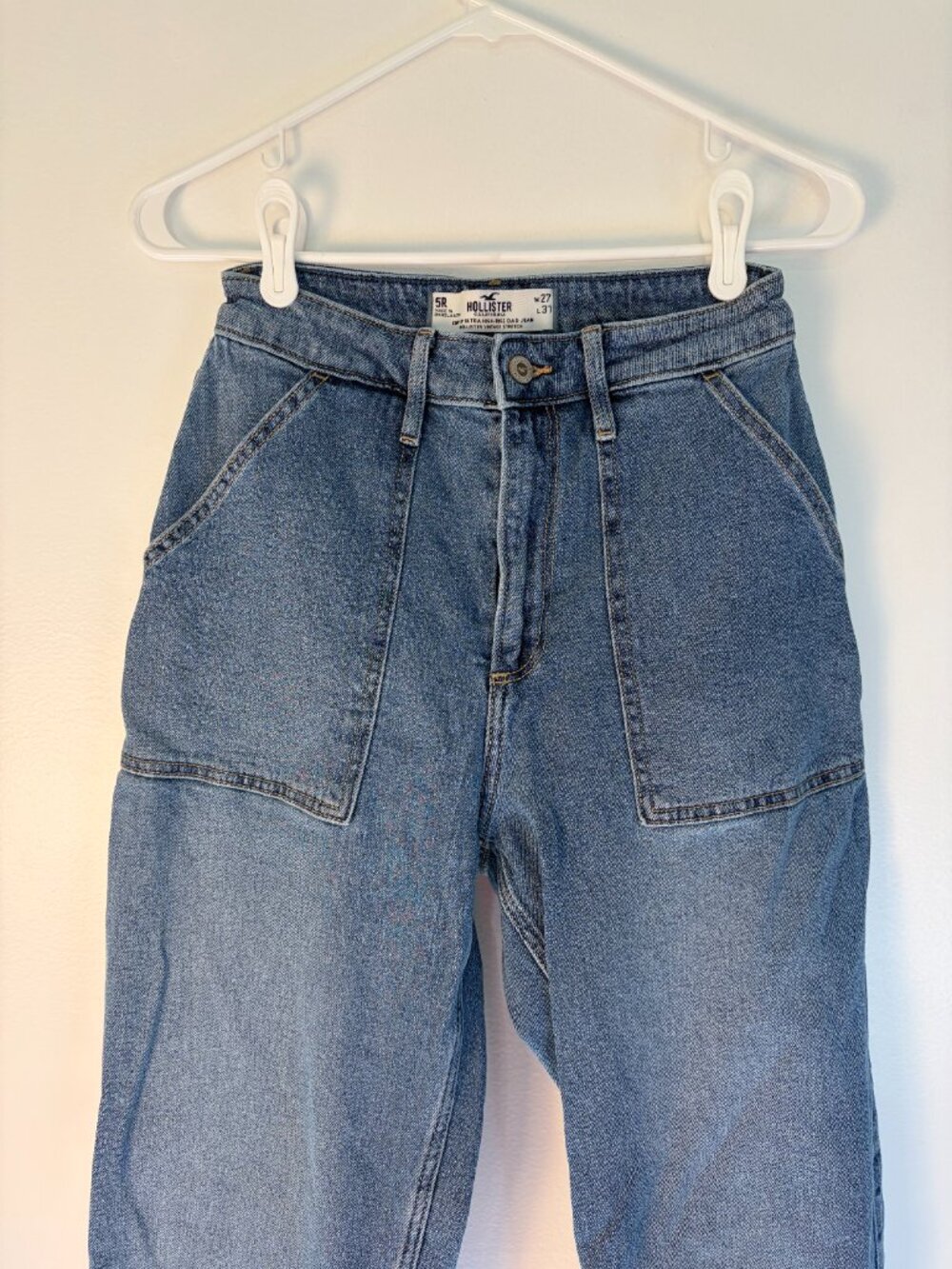 Hollister Medium Wash Curvy Ultra High-Rise Dad Jean - Picture 3 of 6